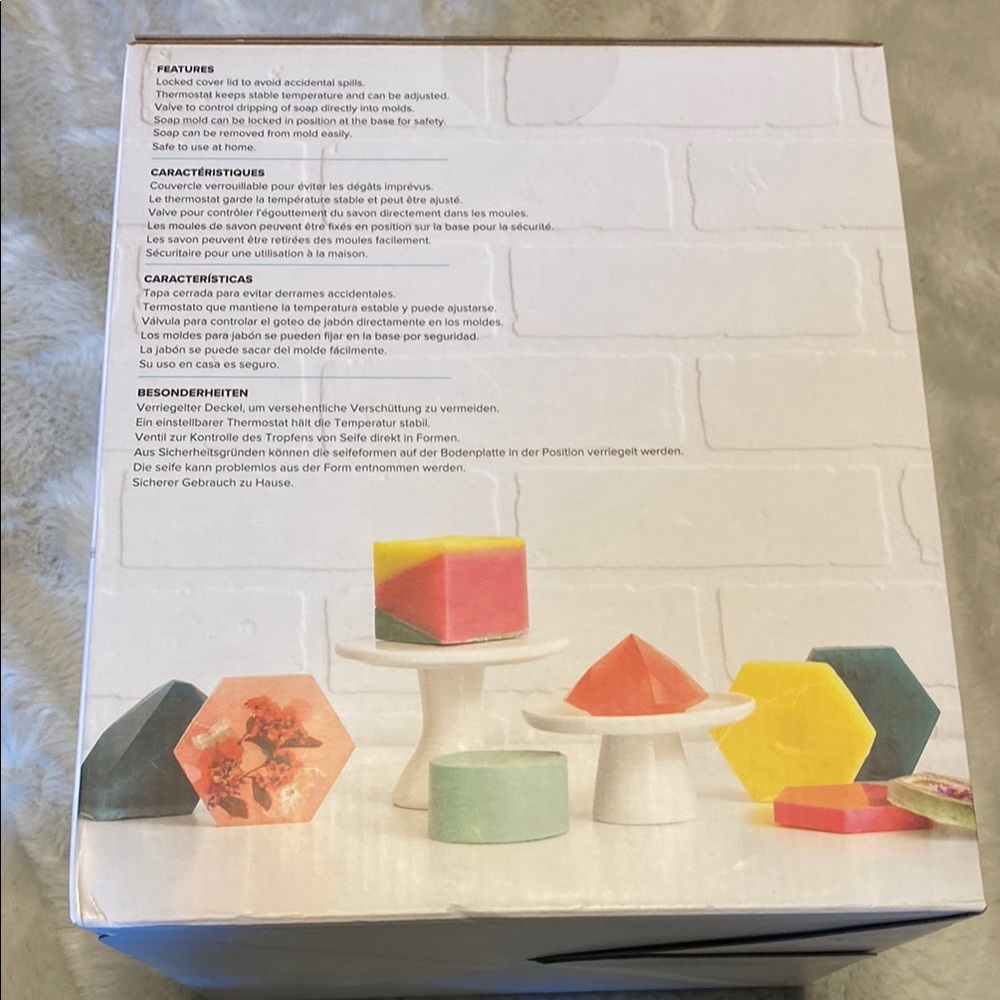 We R Memory Keepers Soap Maker - Picture 4 of 8